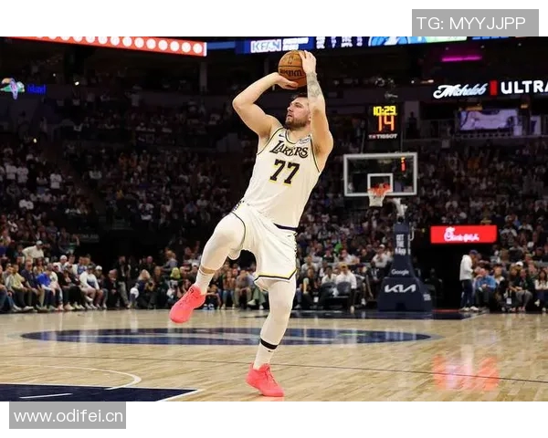 开拓者迎战湖人缺少詹姆斯和东契奇若真进步应当轻松取胜