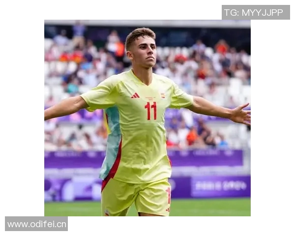 费尔明首度上演帽子戏法荣膺欧冠最佳球员称号